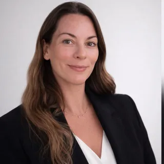 Porträt von Stefanie Stirkat